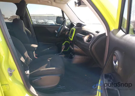 2017 Jeep Renegade Latitude 4X4 из США, поврежденный, VIN ZACCJBBB1HPF68963